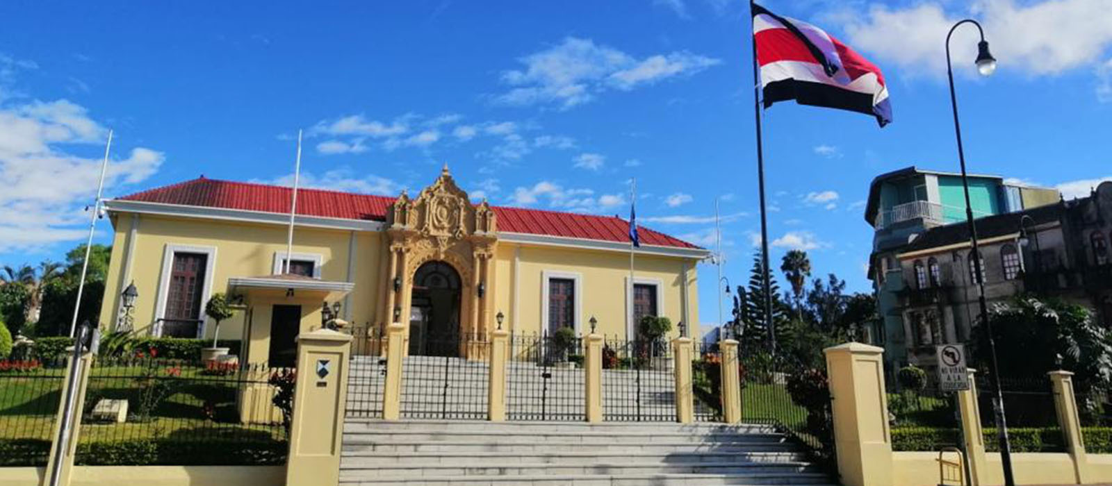 Costa Rica envía a funcionaria a investigar atrasos de citas en el Consulado en Bogotá